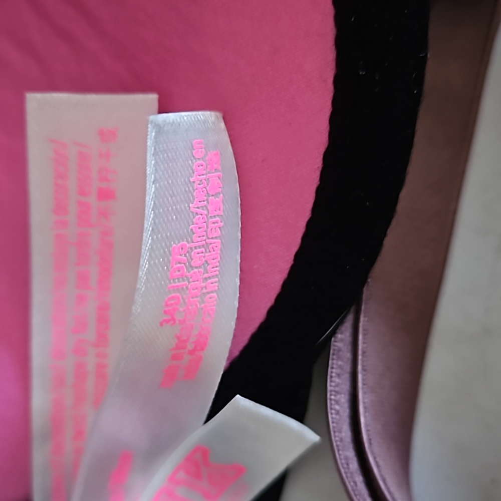 2 bras - Picture 2 of 3